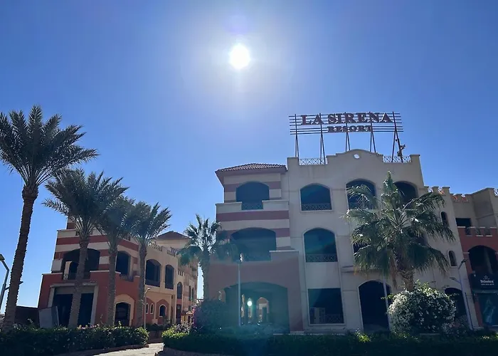 Apartment La Sirena Cosy With Pool View *