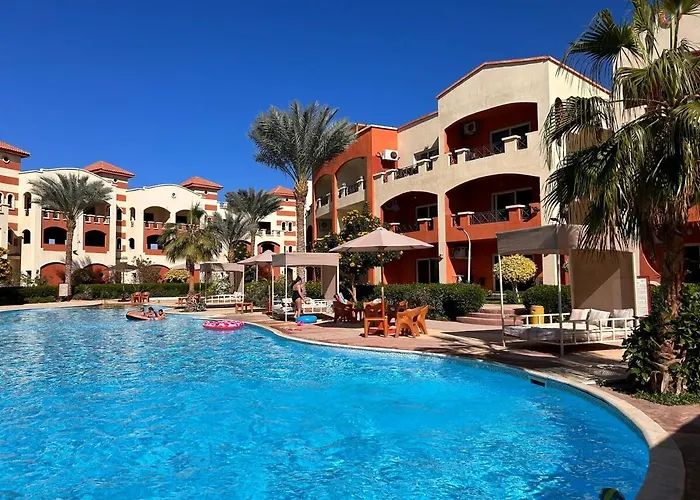 La Sirena Cosy With Pool View