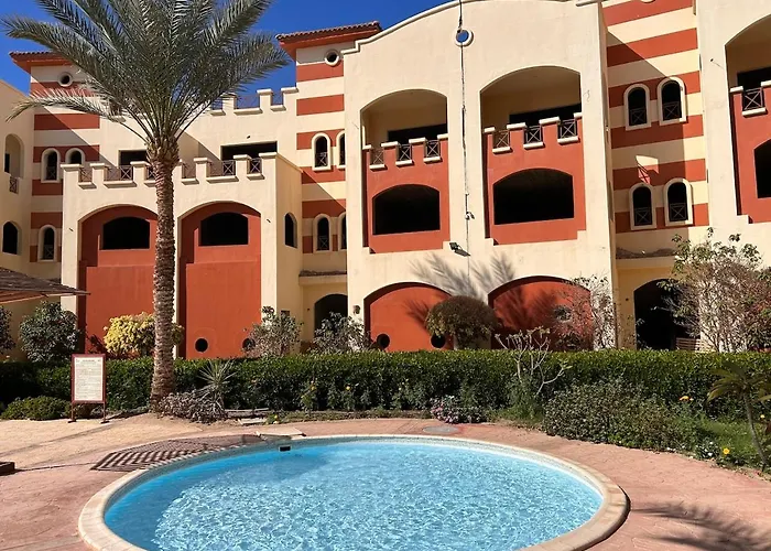 Apartment La Sirena Cosy With Pool View *
